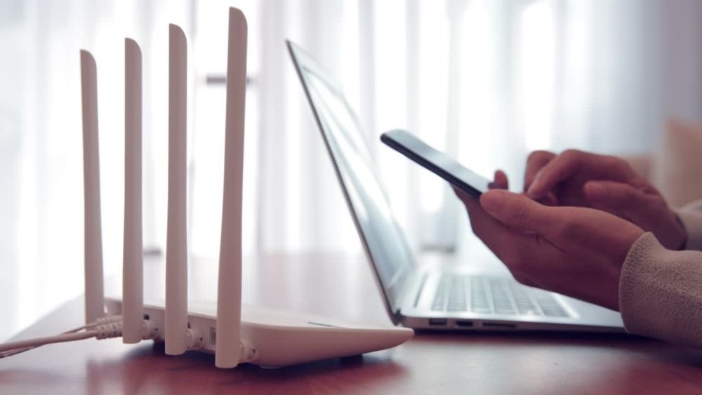 Kết nối trực tiếp WiFi với máy tính bàn bằng dây nối