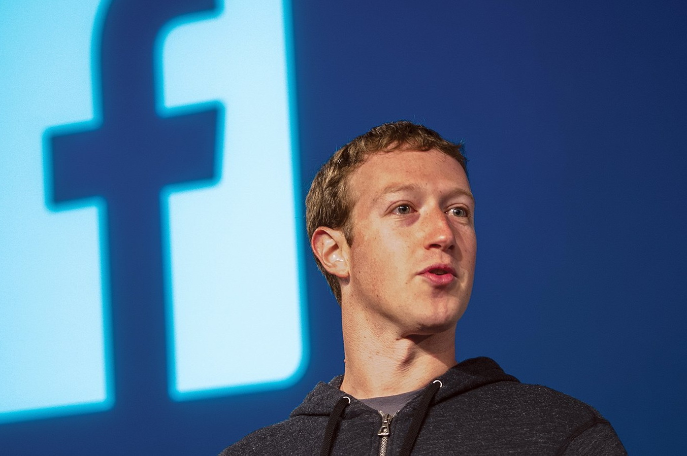 Facebook đổi tên thành Meta, vậy người lãnh đạo có đổi không?