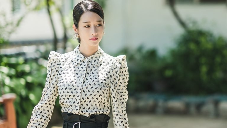 'Điên nữ' Seo Ye Ji: Vai gì cũng ‘cân tất’!