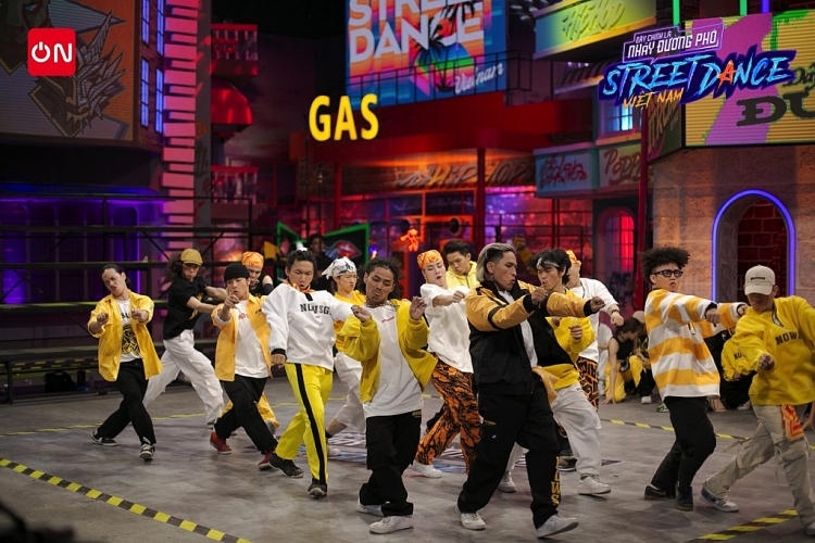 Trấn Thành khóc giàn giụa tại 'Street Dance Vietnam'