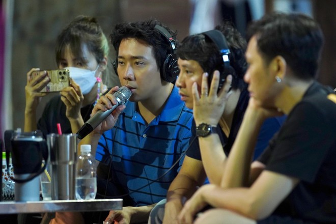 Ở ngoài vui nhưng lên set là một đạo diễn Trấn Thành rất khó tính