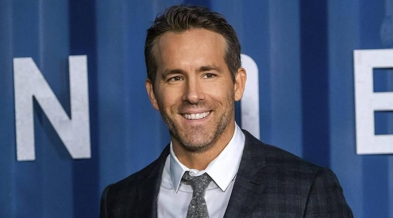 Theo dự định ban đầu, Ryan Reynolds sẽ đồng thời ngồi ghế sản xuất của Ăn Cưới Gặp Ăn Cướp cũng như thủ vai nam chính