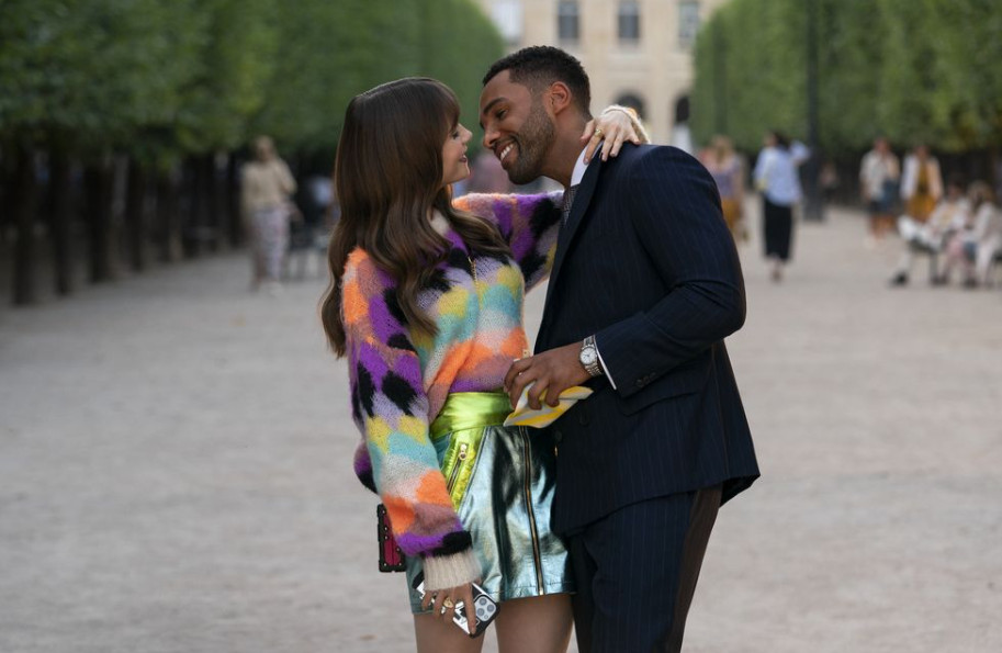 Emily đắm chìm trong tình yêu với Alfie