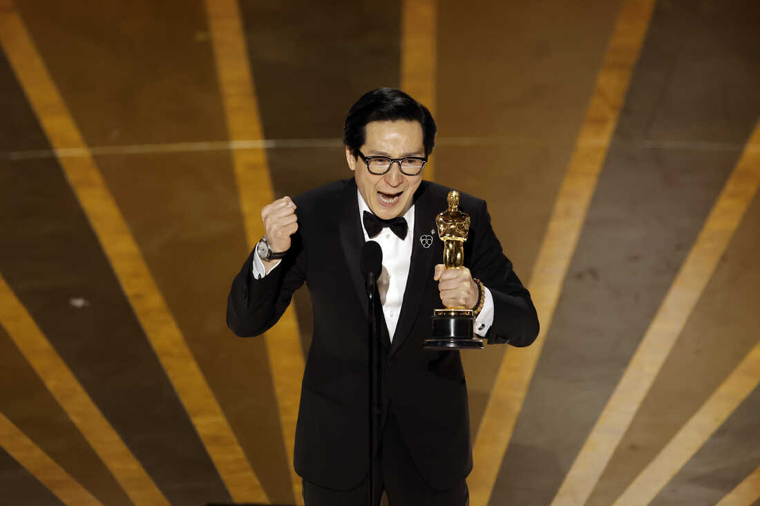 Ke Huy Quan ẵm Oscar | Deadline