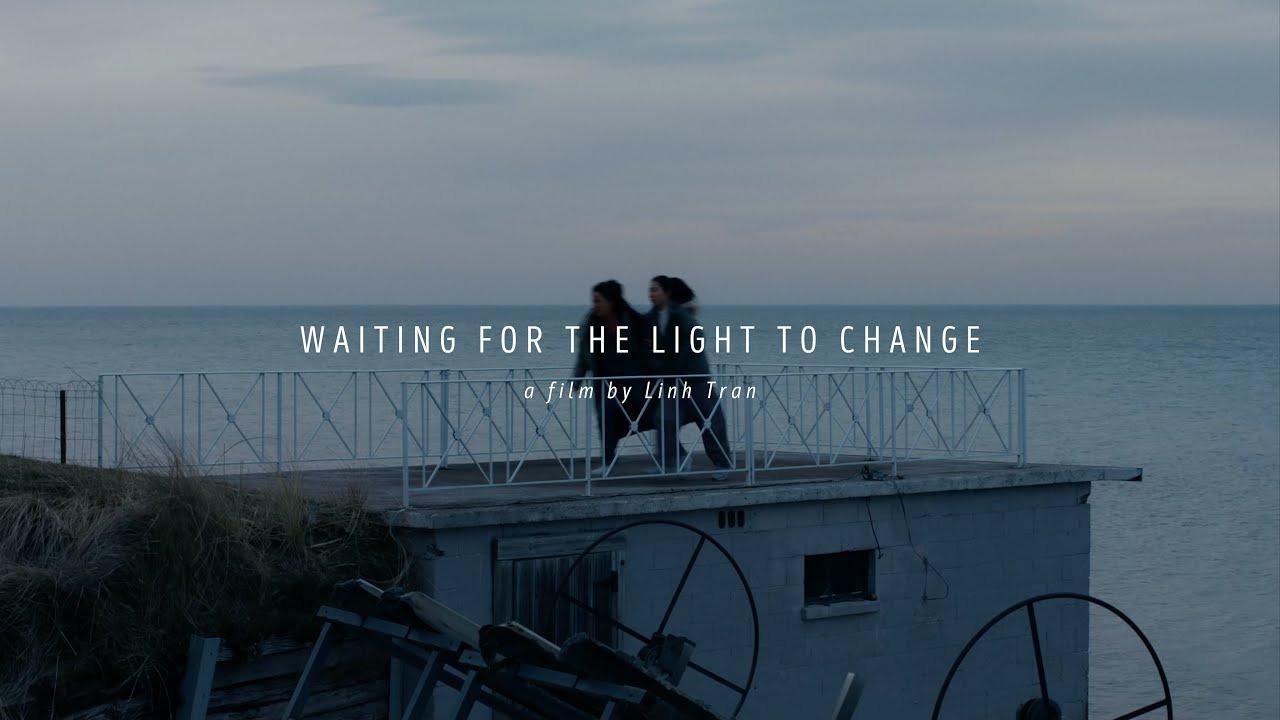 Waiting For The Light To Change (Chờ Ngày Trời Quang)